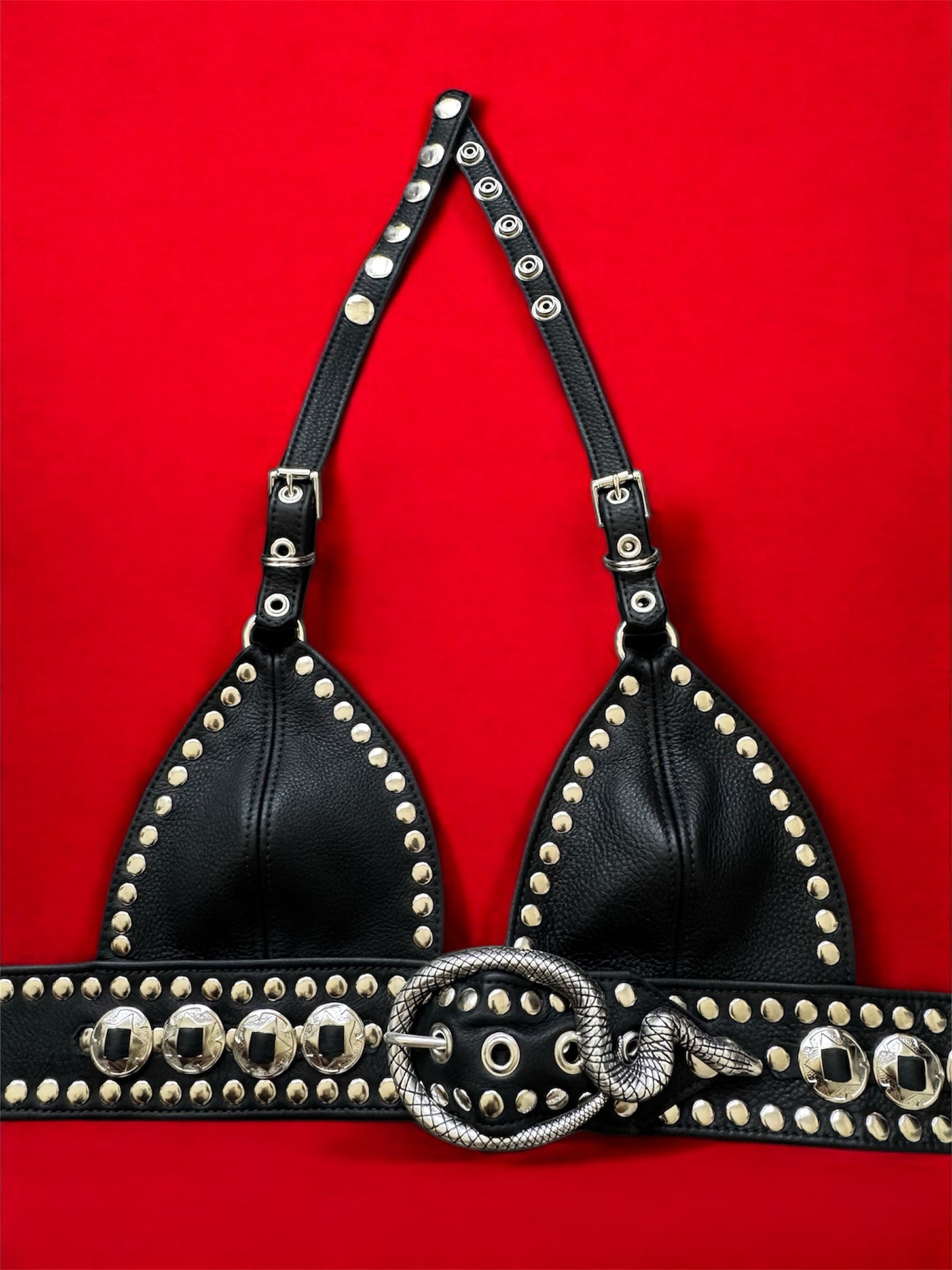 “VENOM” HALTER  TOP